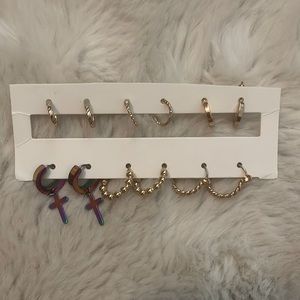 6 Earrings pairs